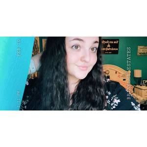 Meet your Posher, Lydia